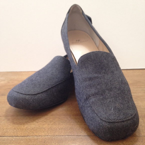 Anne Klein Gray Flannel Loafers 6.5 - Picture 1 of 4